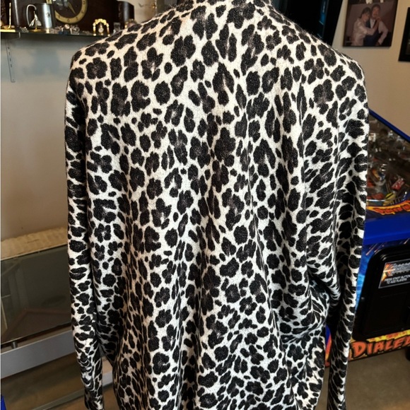 Vince Camuto Black and White Leopard Print Sweater XL - Picture 5 of 8